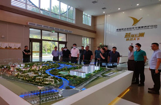 秦皇岛市副市长李国强一行领导莅临秦皇燕达养老考察指导