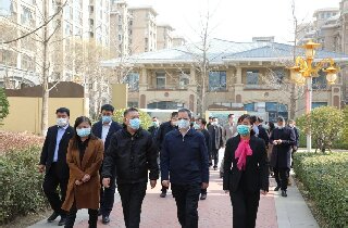 秦皇岛市委副书记、市长丁伟等领导一行莅临燕达国际健康城参观调研