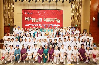 燕达医院成功举办护士节庆祝暨表彰大会