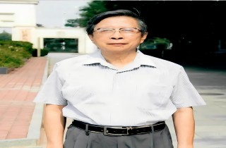 弃工从文启新程 退休著书载誉归——燕达在住长辈冯昭奎的跨界人生